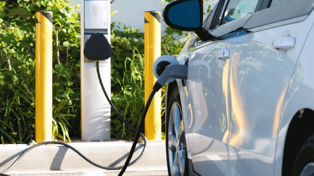 What to Know Before Purchasing an Electric Car_ A Detailed Buying Guide